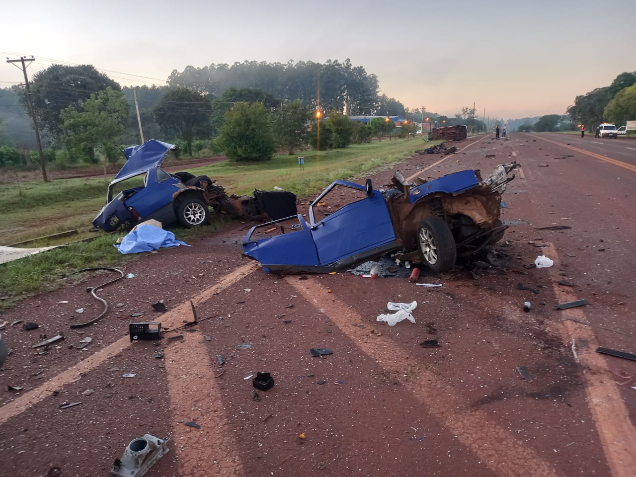 Dos víctimas fatales y un herido grave en un choque sobre la Ruta 12 en Wanda